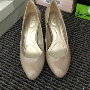 Nude/Taupe Patent Leather Heels